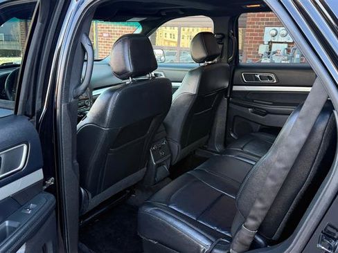 Used 2016 Ford Explorer XLT w/ Equipment Group 202A image 22