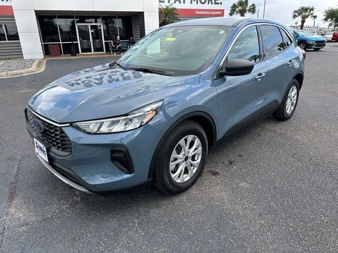 Certified 2024 Ford Escape Active FWD image 2