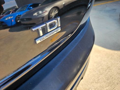 Used 2012 Audi Q7 TDI Prestige image 24