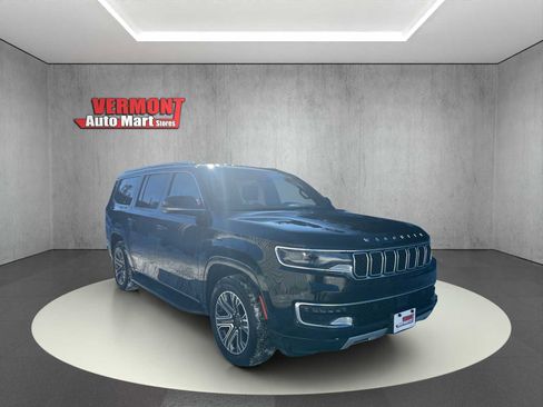 Used 2024 Jeep Wagoneer L Series II image 1