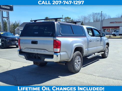 Used 2016 Toyota Tacoma SR5 w/ SR5 Appearance Package (SN) image 5