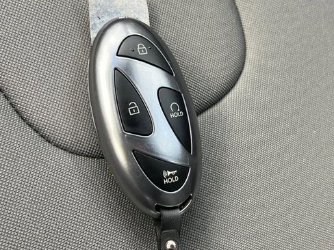 New 2025 Hyundai Elantra Sport image 24