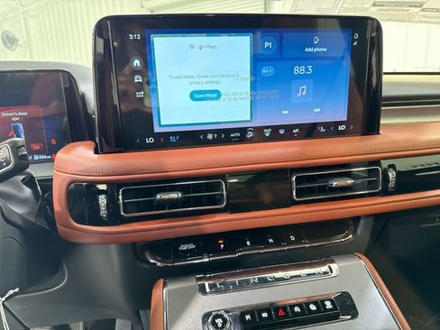 New 2025 Lincoln Aviator Reserve image 19