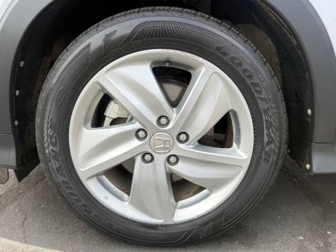 Used 2019 Honda HR-V EX image 9