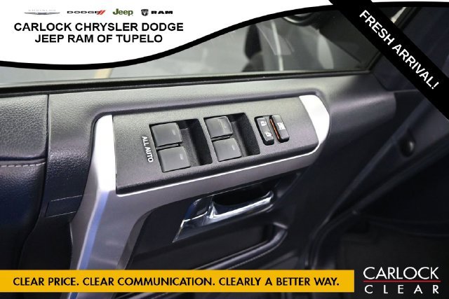 Used 2024 Toyota 4Runner SR5 Premium w/ Moonroof Package AWD/4WD image 15