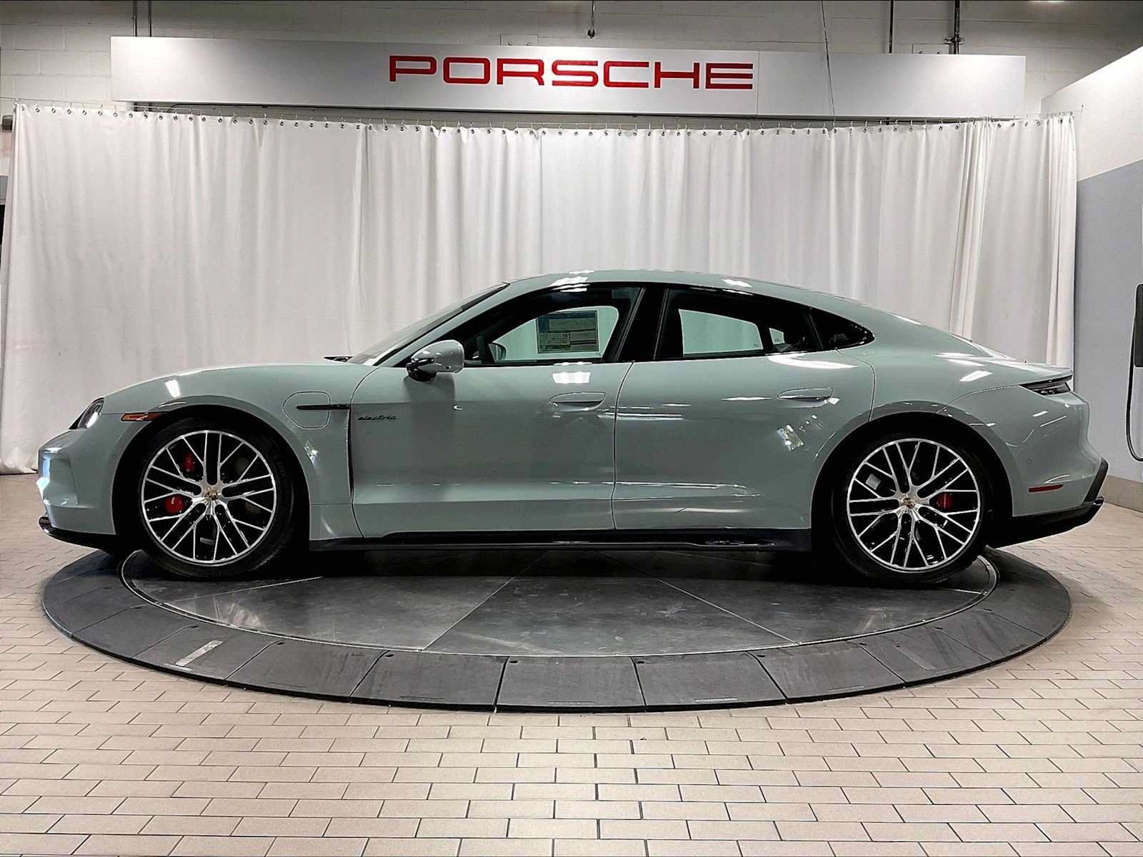 Used 2025 Porsche Taycan GTS AWD/4WD image 2