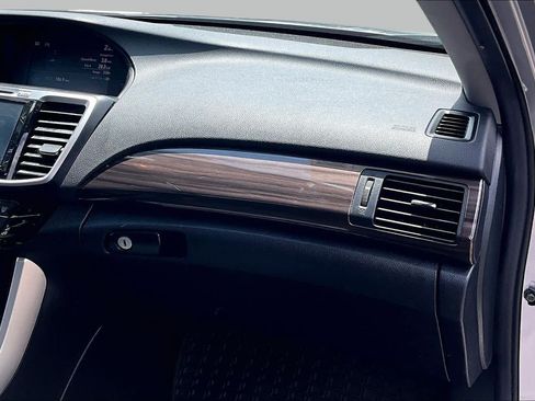 Used 2016 Honda Accord EX-L image 19