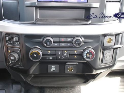 New 2026 Ford F250 XL w/ FX4 Off-Road Package AWD/4WD image 12