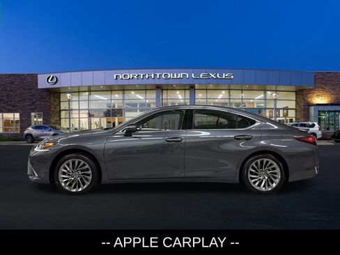 Certified 2025 Lexus ES 300h w/ Luxury Package image 2