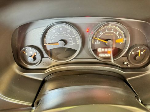 Used 2014 Jeep Patriot Sport w/ Power Value Group FWD image 13
