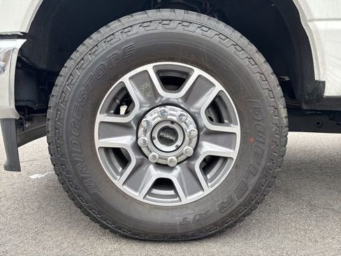 New 2025 Ford F250 Lariat w/ Lariat Ultimate Package image 9
