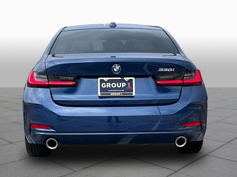 Used 2023 BMW 330i Sedan w/ Driving Assistance Package RWD image 4