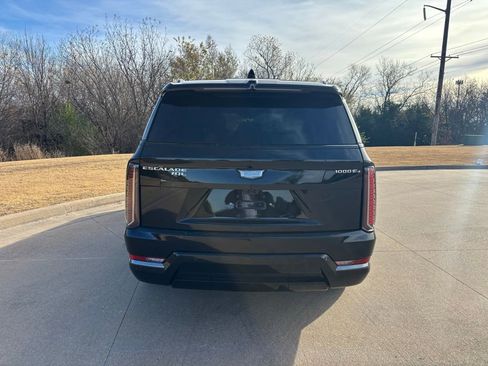 New 2026 Cadillac Escalade IQL Sport 1 w/ LPO, Floor Liner Package image 8