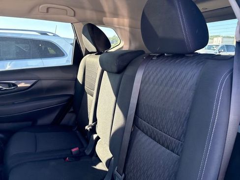 Used 2019 Nissan Rogue S w/ Special Edition Package AWD/4WD image 10