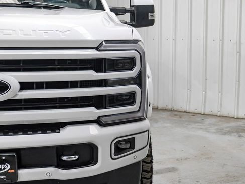 Used 2024 Ford F350 Limited w/ FX4 Off-Road Package AWD/4WD image 52