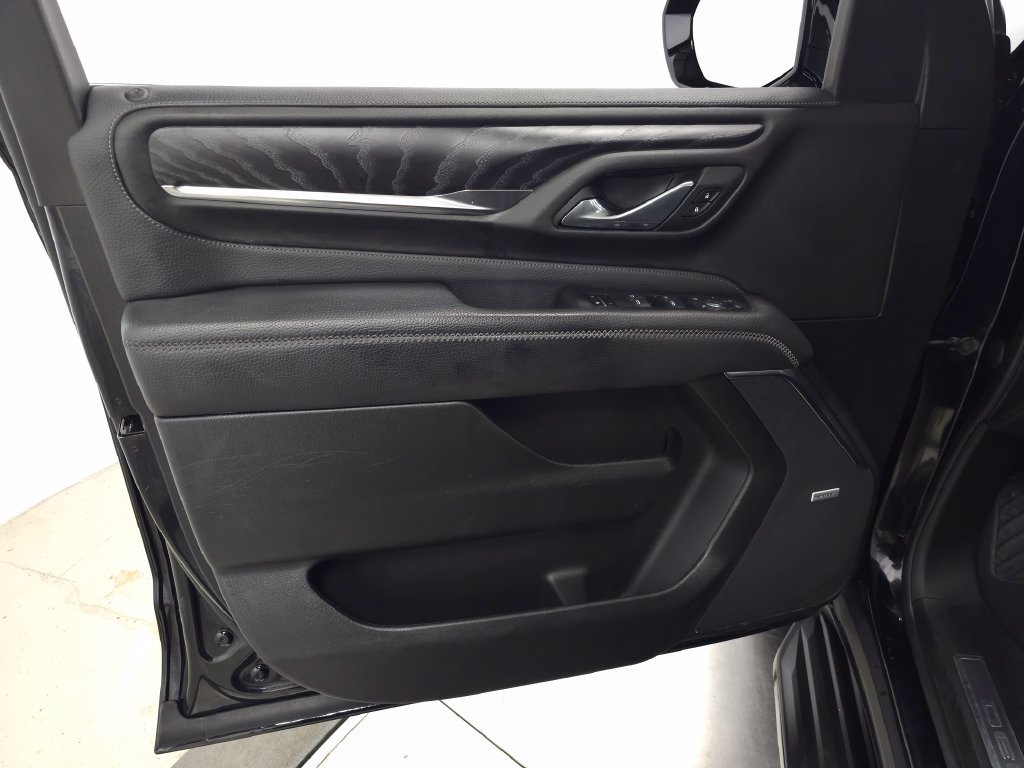 Used 2023 GMC Yukon Denali w/ LPO, Floor Liner Package AWD/4WD image 15