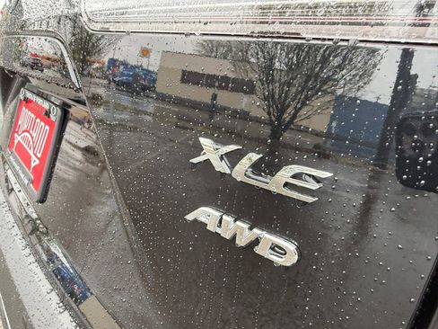 New 2026 Toyota Corolla Cross XLE AWD/4WD image 9