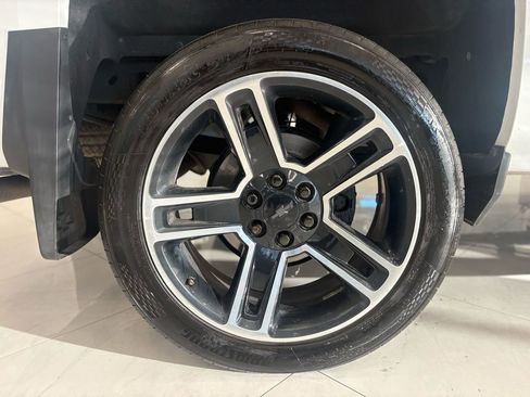 Used 2018 Chevrolet Silverado 1500 LT w/ All Star Edition AWD/4WD image 36