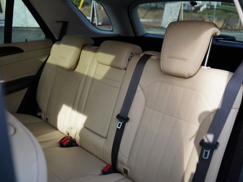 Used 2017 Mercedes-Benz GLE 350 4MATIC image 43