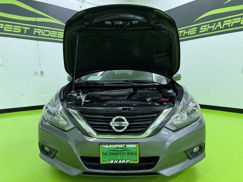 Used 2016 Nissan Altima 2.5 SR FWD image 4