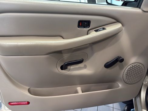 Used 2004 GMC Sierra 1500 4x4 Regular Cab w/ Light Duty Power Package image 13