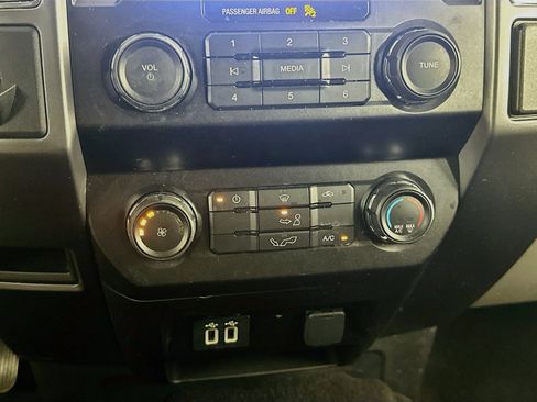Used 2019 Ford F150 XLT RWD image 22