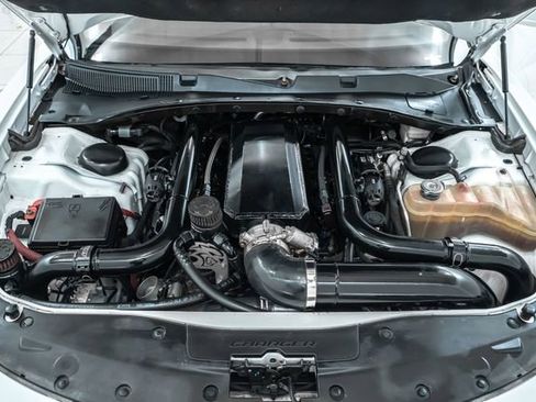 Used 2015 Dodge Charger SRT Hellcat image 37