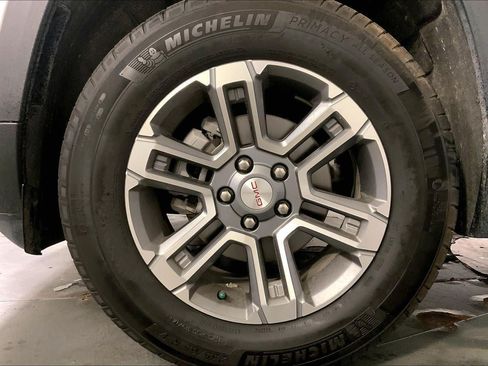 Used 2025 GMC Terrain Elevation FWD image 9