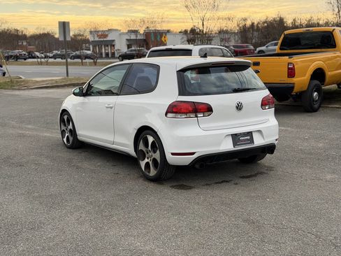 Used 2012 Volkswagen Golf 2-Door FWD image 4