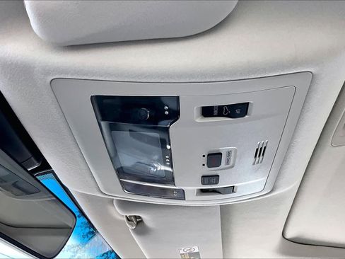 Used 2017 Lexus ES 350 w/ Luxury Package FWD image 32