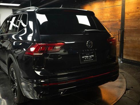 Used 2023 Volkswagen Tiguan SE R-Line FWD image 6
