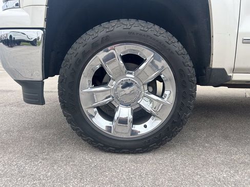 Used 2015 Chevrolet Silverado 1500 LTZ w/ LTZ Plus Package image 31