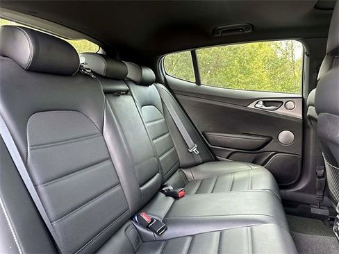 Used 2020 Kia Stinger GT2 image 28
