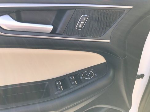 Certified 2021 Ford Edge SEL w/ Convenience Package image 6