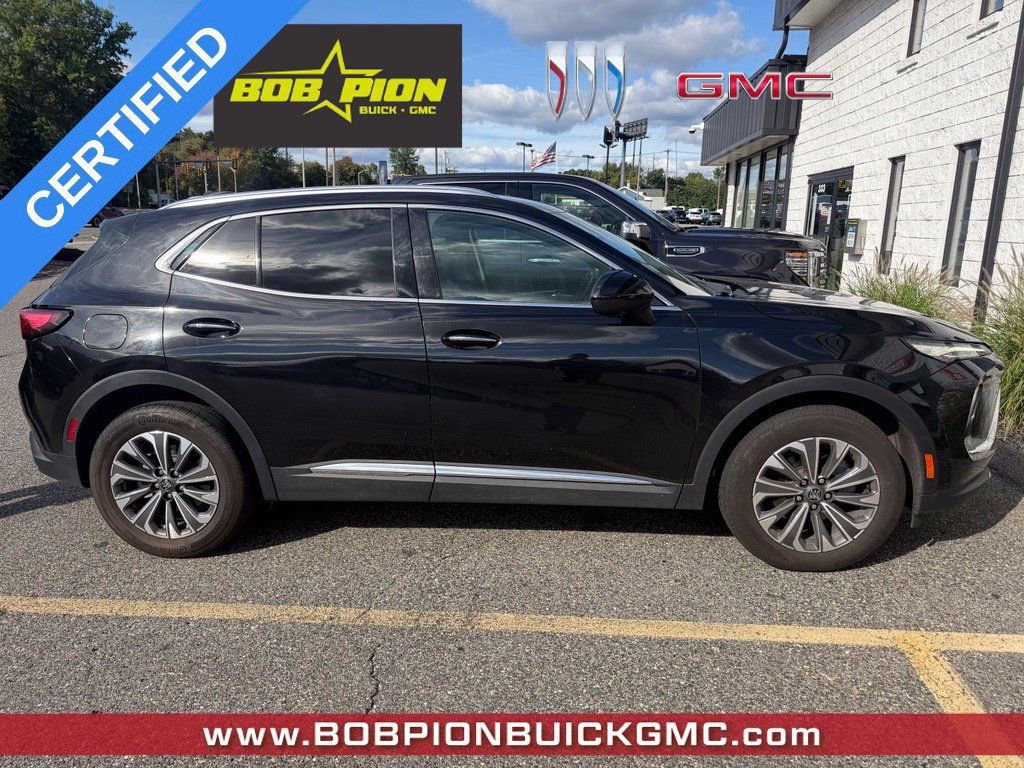 Used 2024 Buick Envision Preferred AWD/4WD image 2