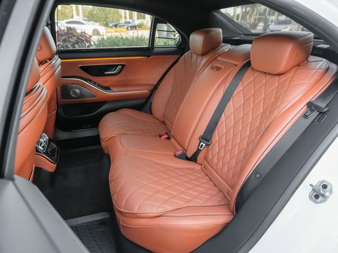 Used 2024 Mercedes-Benz S 580 4MATIC Sedan image 18