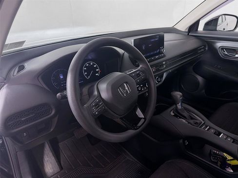 Used 2023 Honda HR-V LX image 16
