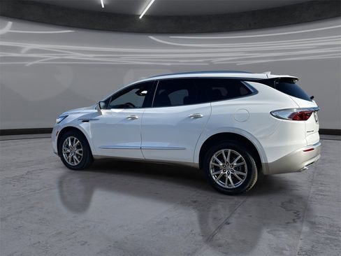 Used 2023 Buick Enclave Premium w/ Experience Buick Package image 4