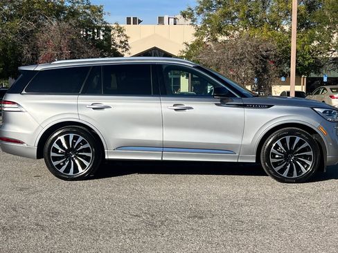 Certified 2023 Lincoln Aviator Black Label Grand Touring w/ Class IV Trailer Tow Package image 3