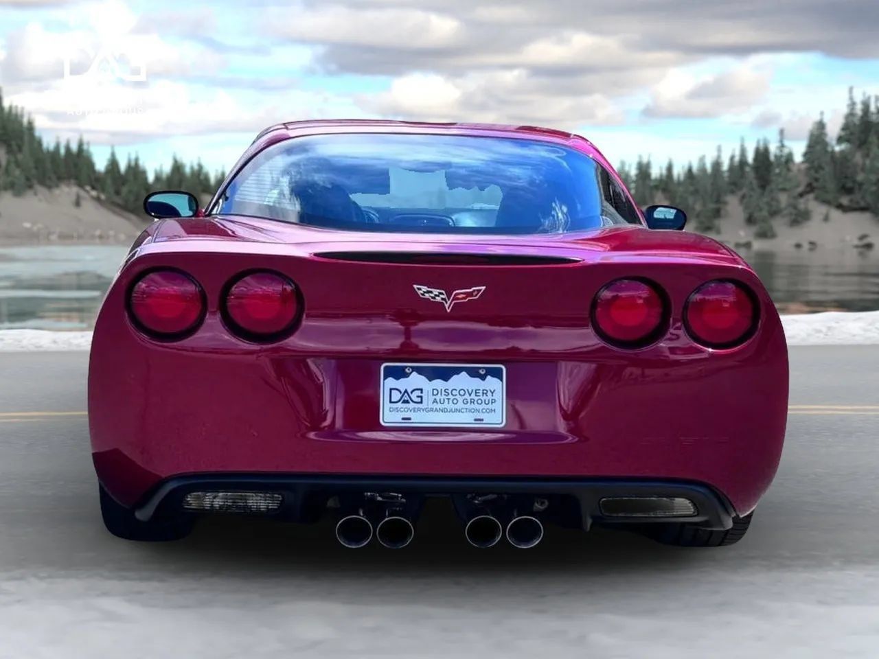 Used 2010 Chevrolet Corvette Coupe w/ Preferred Equipment Group RWD image 3