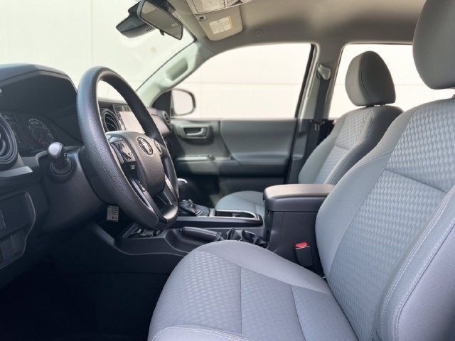 Used 2022 Toyota Tacoma SR AWD/4WD image 16