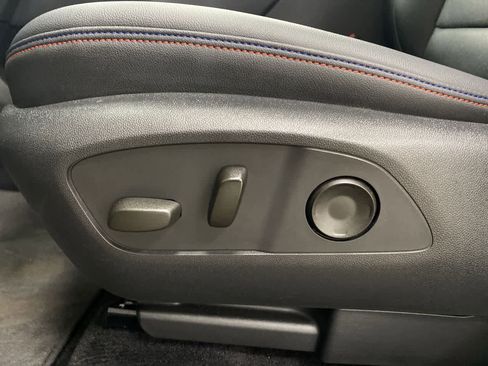 Used 2024 Chevrolet Equinox EV RS image 16