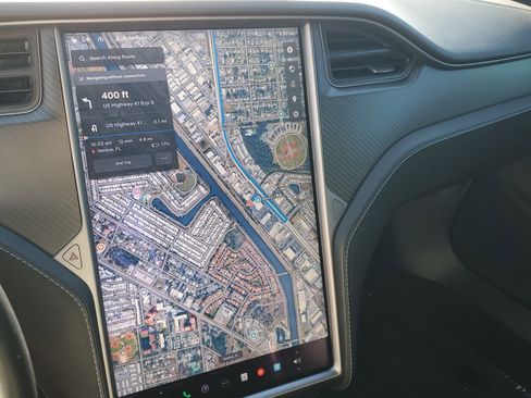 Used 2020 Tesla Model S Performance image 28