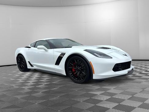 Used 2019 Chevrolet Corvette Z06 image 2