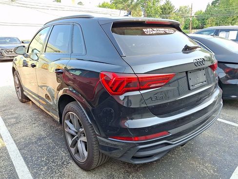 Certified 2025 Audi Q3 2.0T Premium w/ Convenience Package AWD/4WD image 3