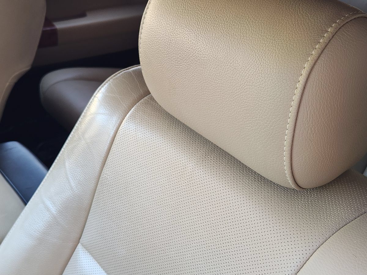 Used 2020 Toyota Sequoia Platinum RWD image 33