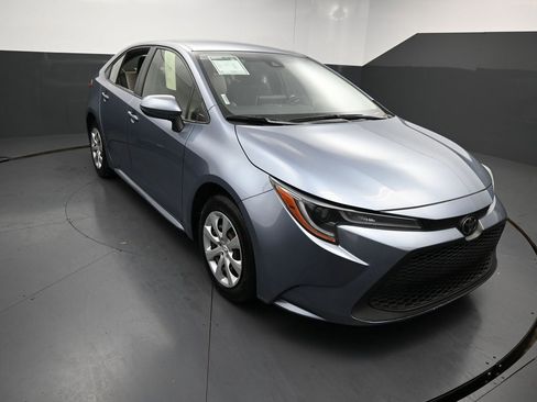 Used 2020 Toyota Corolla LE image 12