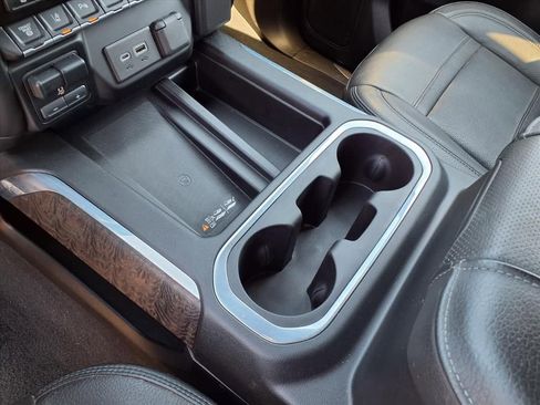 Used 2021 GMC Sierra 2500 Denali w/ Denali Ultimate Package image 27