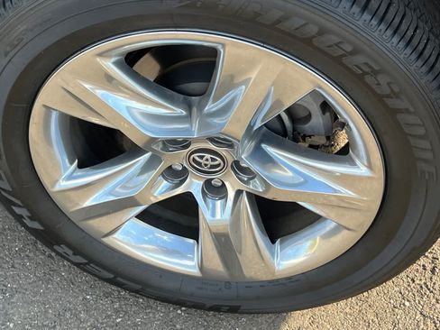Used 2019 Toyota Highlander Limited AWD/4WD image 22