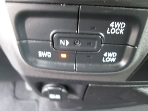 Used 2015 RAM 1500 Tradesman w/ Popular Equipment Group AWD/4WD image 31